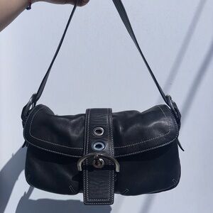 Vintage Coach SoHo Buckle Flap shoulder bag